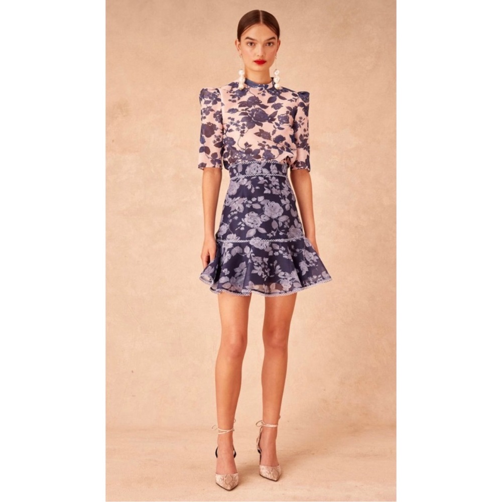 NWT KEEPSAKE Halo Top and Skirt set in 00